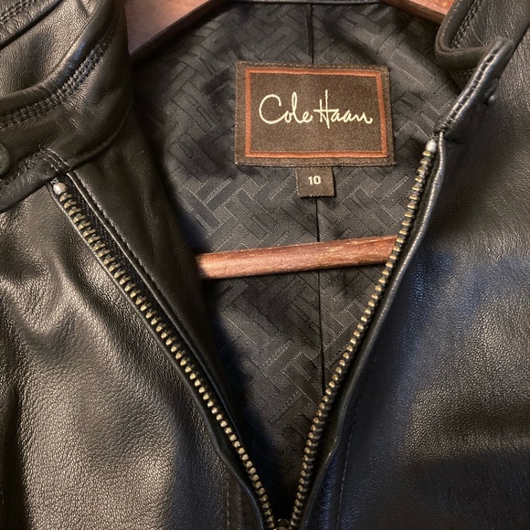 Cole Haan BNWOT lambskin moto jacket, size 10 (fits about a M/L). - Picture 4 of 6